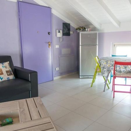 Apartment Viole, Cozy Attic Set In The Old Town Next To The Lake Arona Extérieur photo